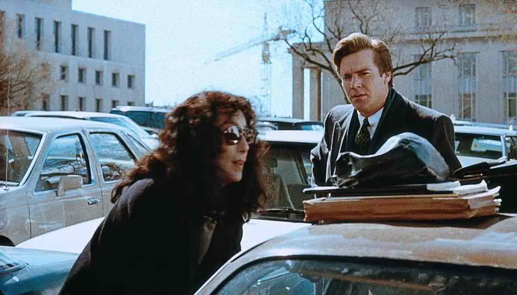 Suspect-Cher-Dennis-Quaid-Car