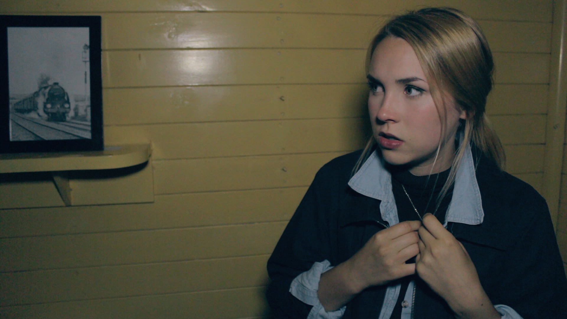 Girl looks nervous in Museum Project