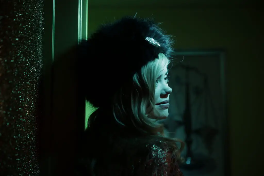 Actress Annalisa Cochrane stars in A Blind Bargain.