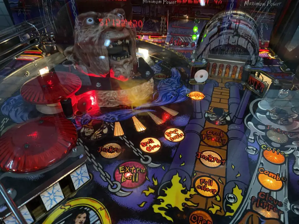 Jeez, how many other pinball games you think are out there about a child murdering serial killer?