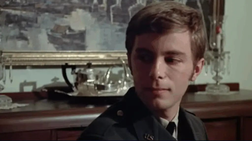 Richard Backus turns in a tremendous performance in Dead of Night.