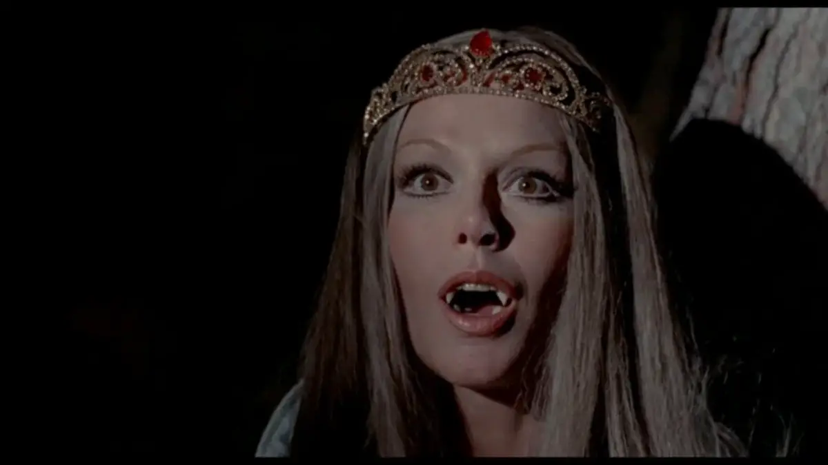 Queen Hannah in Crypt of the Living Dead