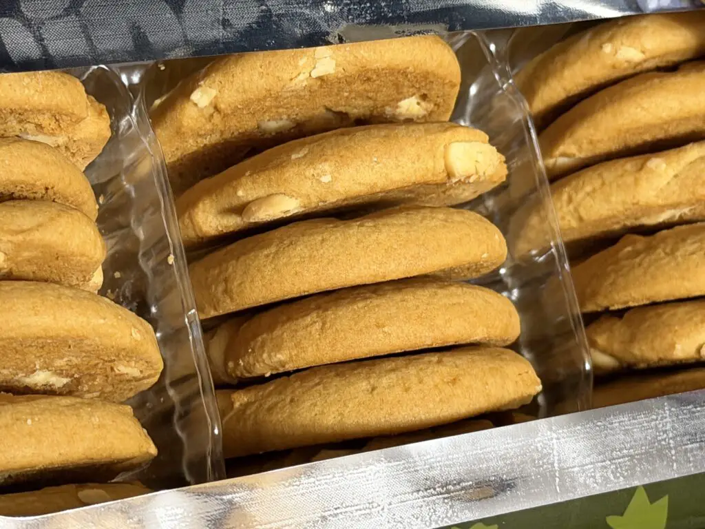 Well, they LOOK like normal cookies, anyway.