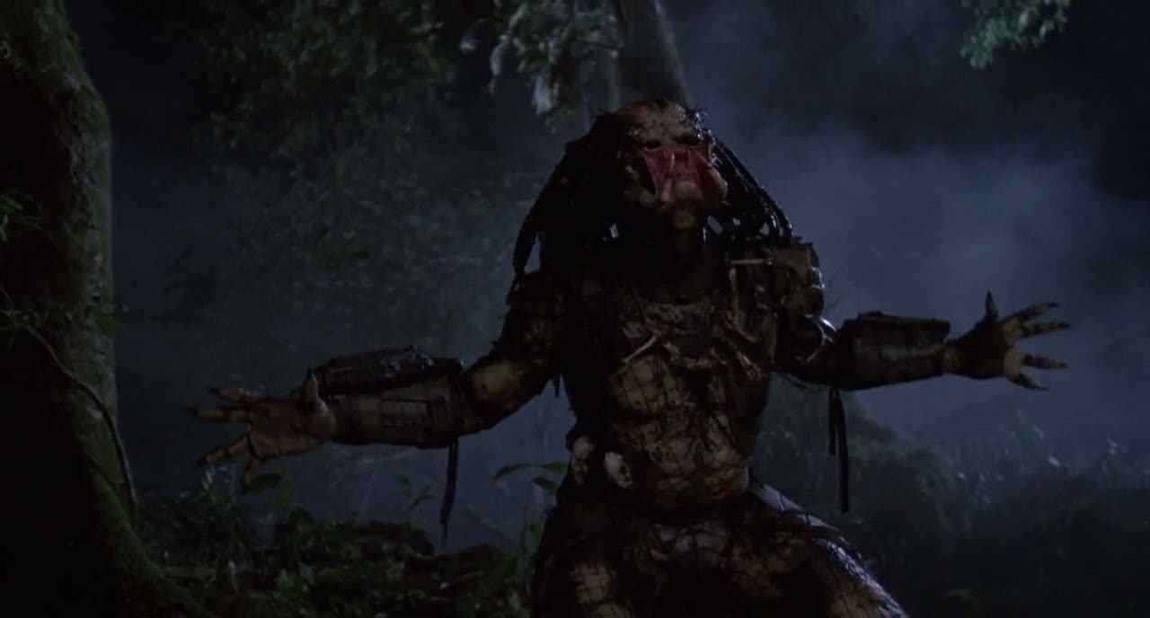The species with immense power, weapons and camouflage ability in the Predator movie, starring Arnold Schwarzenegger.