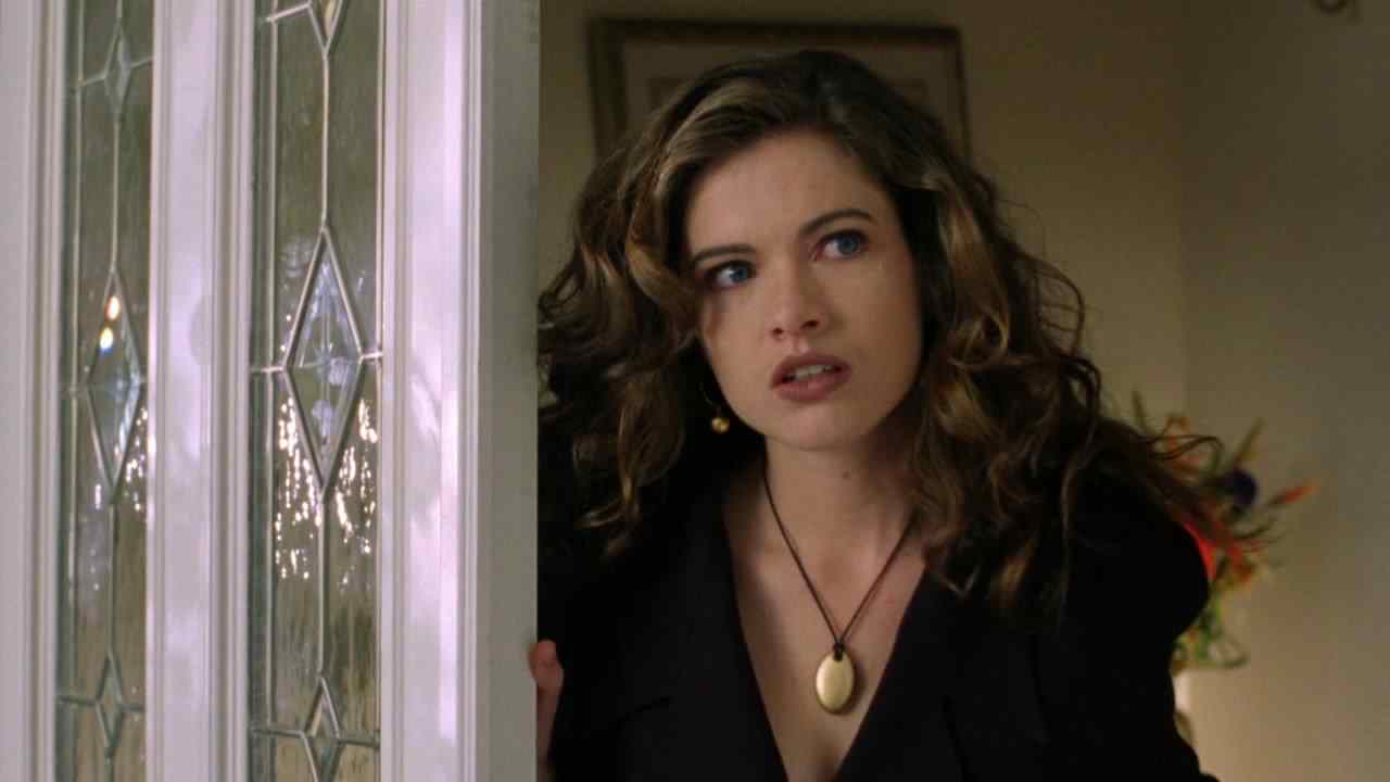 Heather Langenkamp as herself in Wes Cravens slasher film New Nightmare.