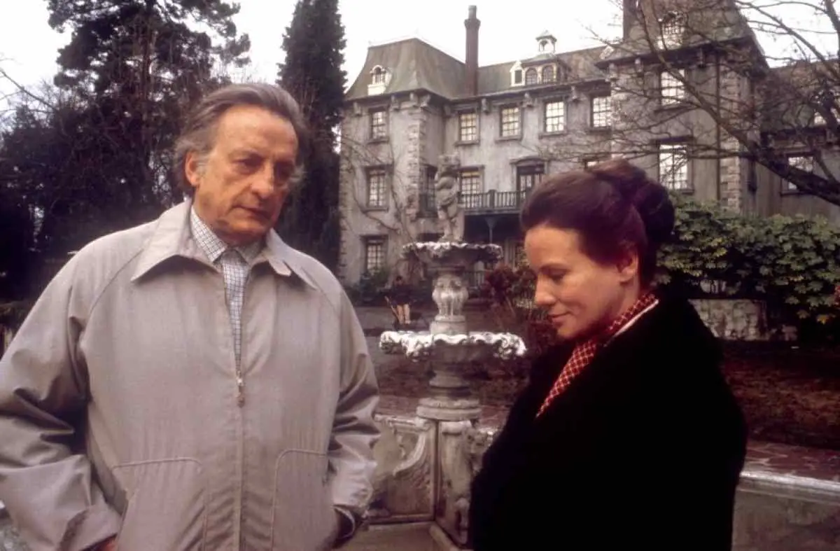 John (George C. Scott) outside his new home in Peter Medak's 1980 horror film The Changeling.
