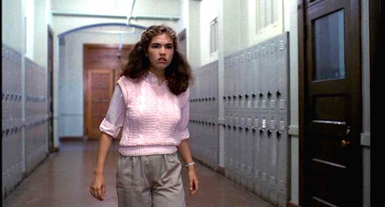 Nancy (Heather Langenkamp) at school in Wes Craven's A Nightmare on Elm Street.