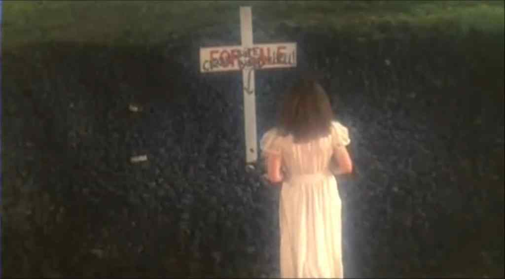 The ending scene for Carrie in which Sissy was actually buried as so her hand was not a stunt doubles.