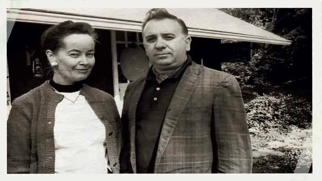 Are Ed And Lorraine Warren Actually Frauds Wicked Horror