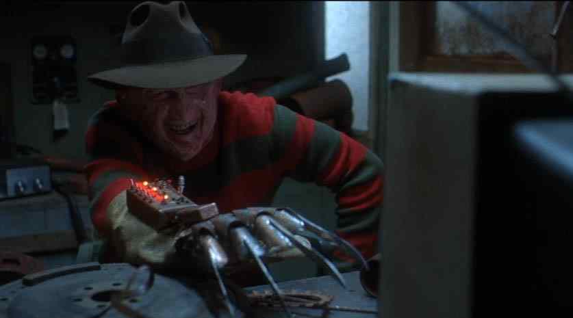 Freddy uses the power glove in Freddy's Dead