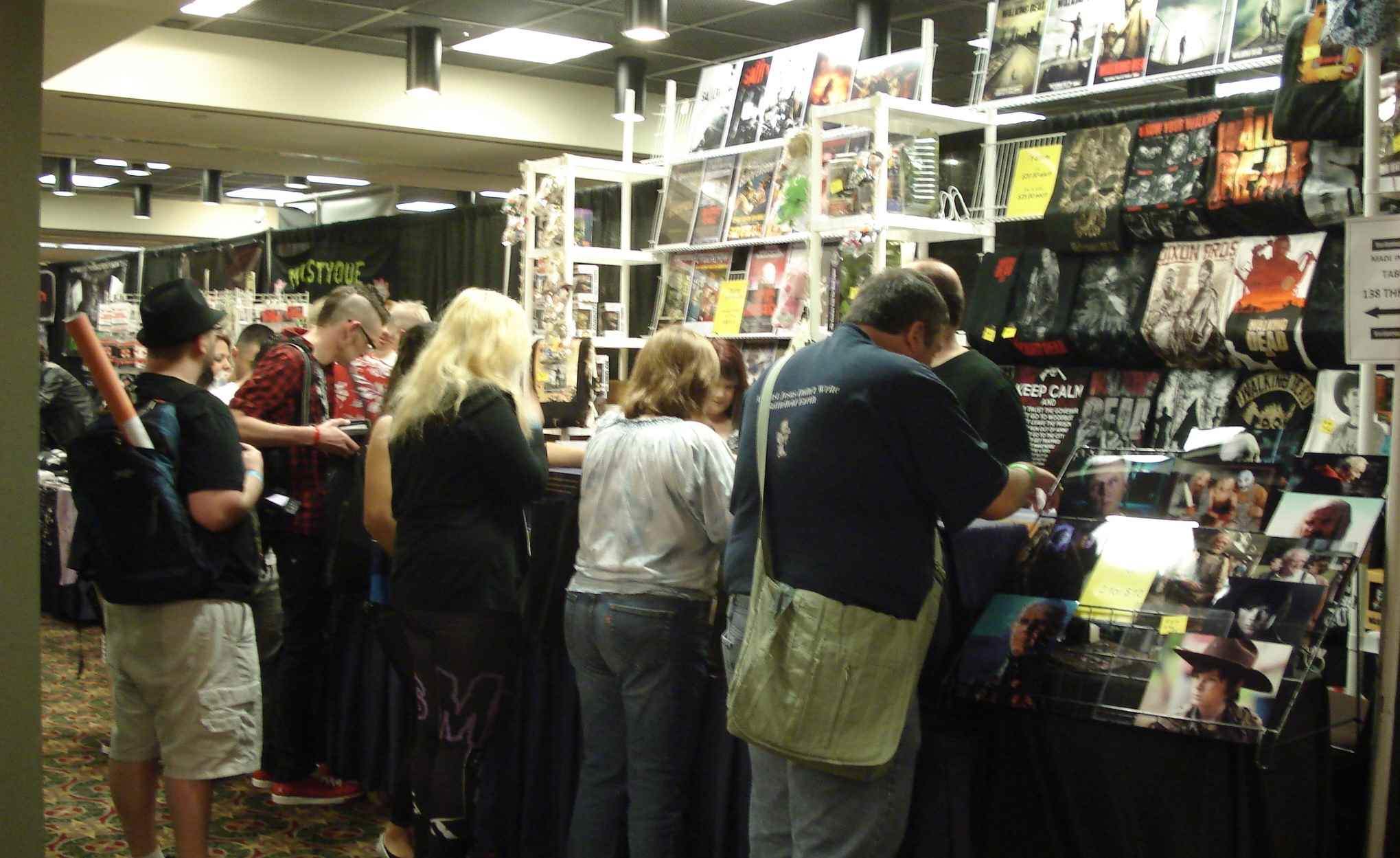 Fans at vendor booths at Texas Frightmare Weekend