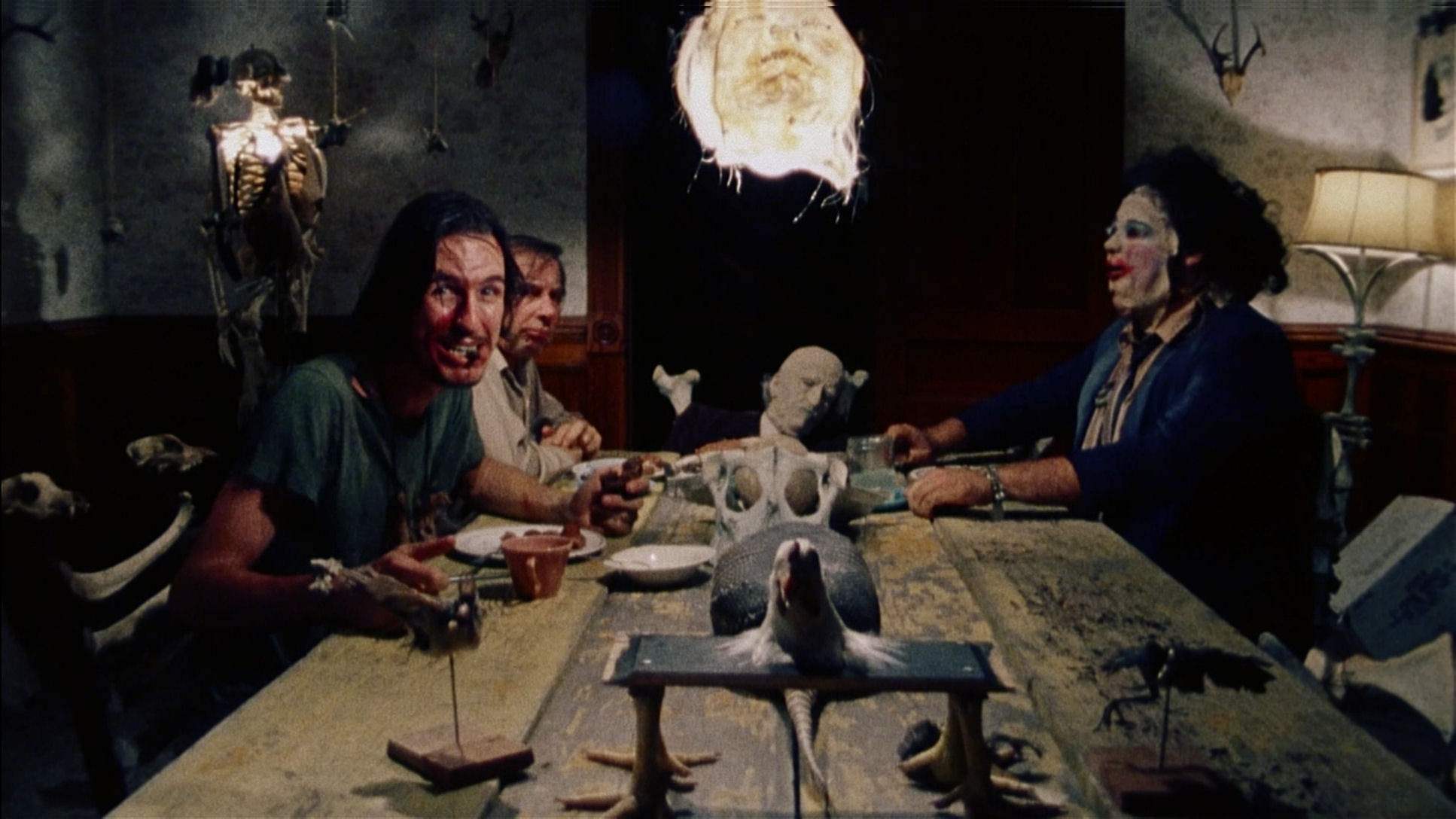 the texas chainsaw massacre 1974 dinner scene.