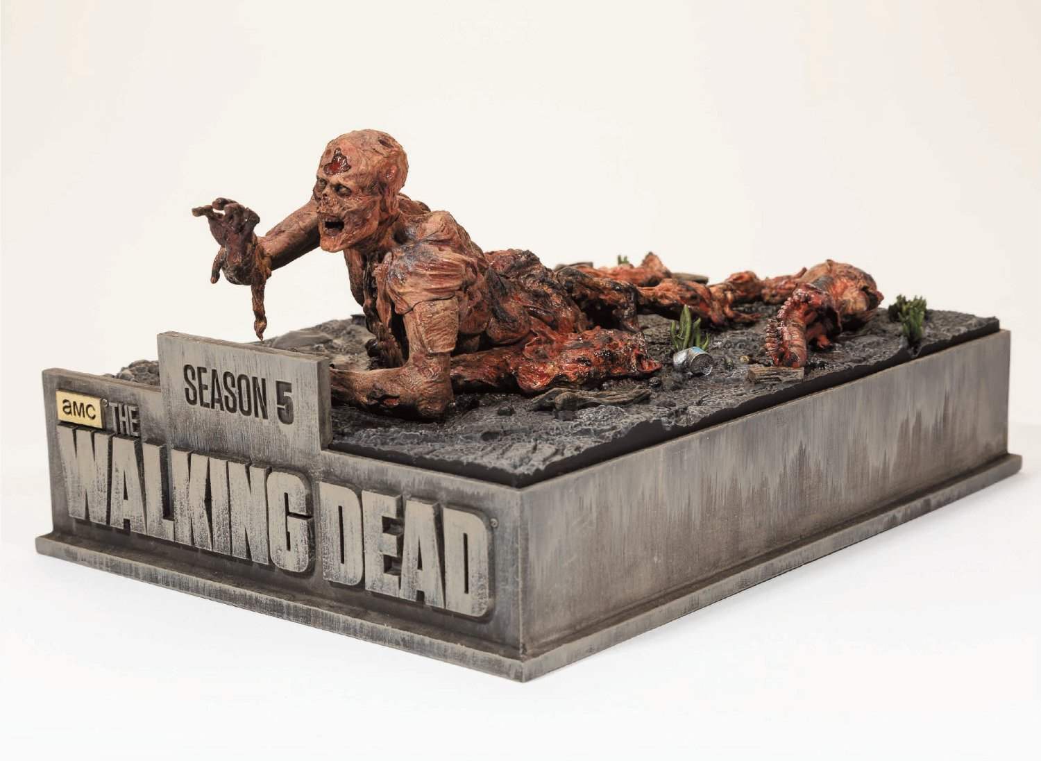 The Limited Edition of The Walking Dead Season 5 Blu Ray, created by McFarlane Toys