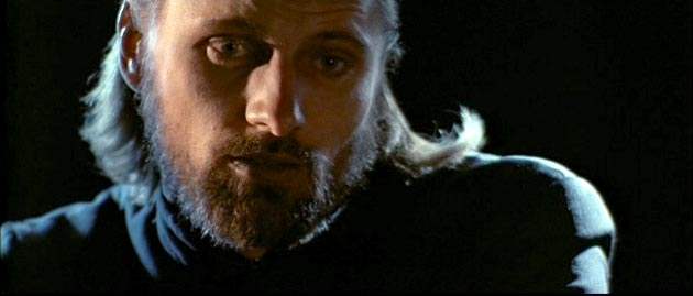 Viggo Mortensen in The Prophecy