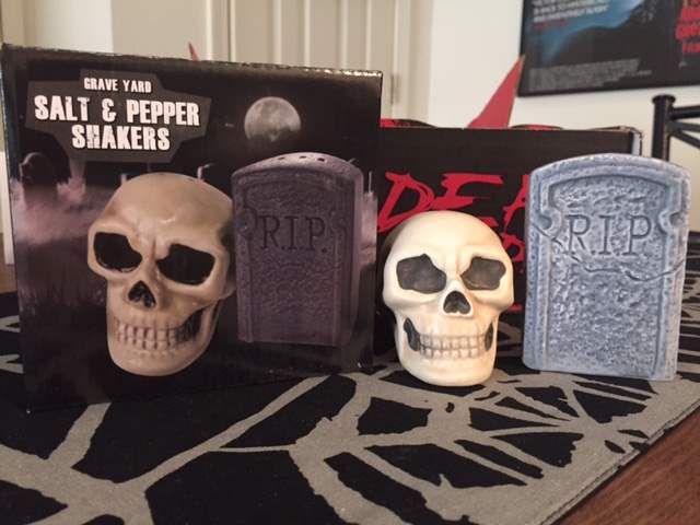 Skull and headstone salt and pepper shakers in the April 2016 Horror Block