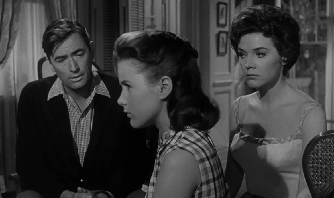 Gregory Peck, Lori Martin and Polly Bergen in 1962's Cape Fear.