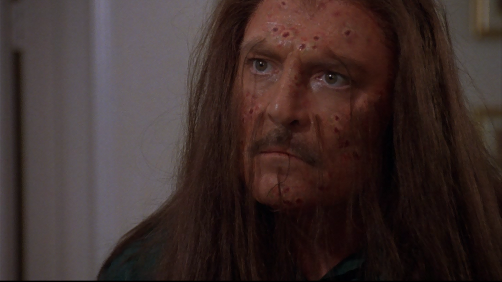 Stacy Keach in Body Bags