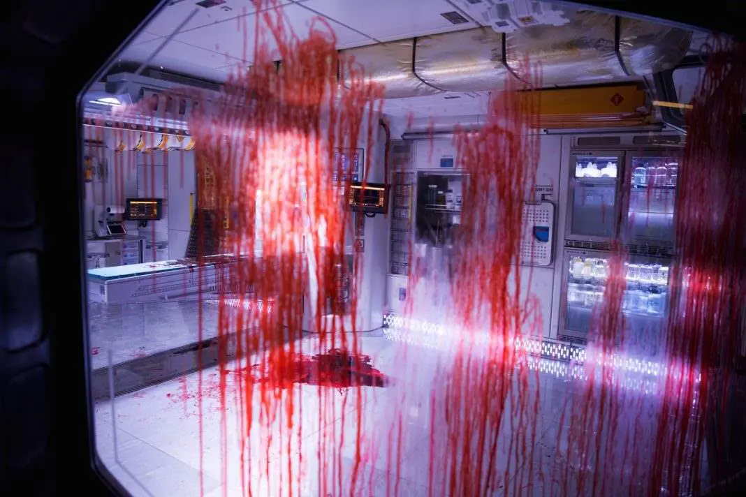 Alien Covenant bloody