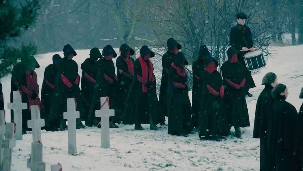 Handmaids-Tale-S2-Black