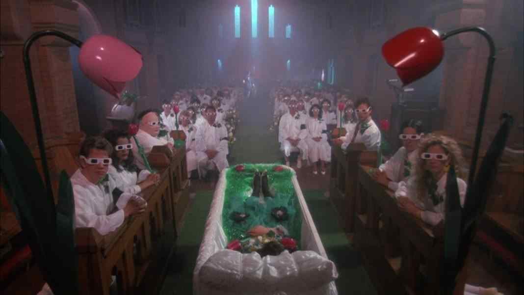 Heathers-3D-glasses-funeral