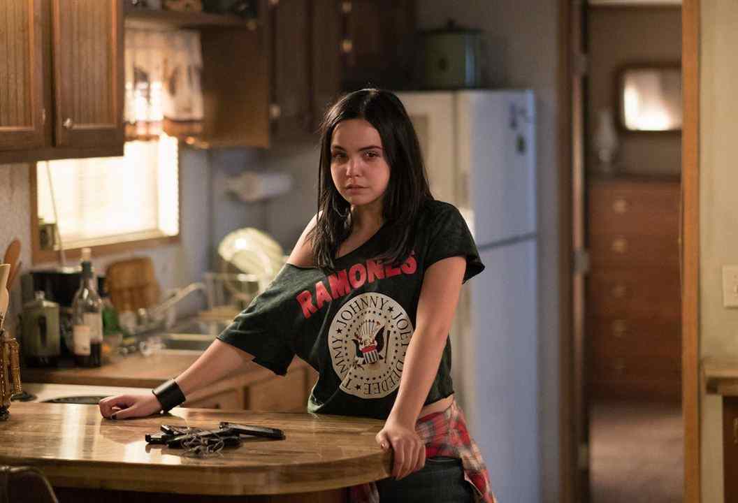 Bailee Madison Talks Strangers Prey At Night Exclusive Wicked Horror 