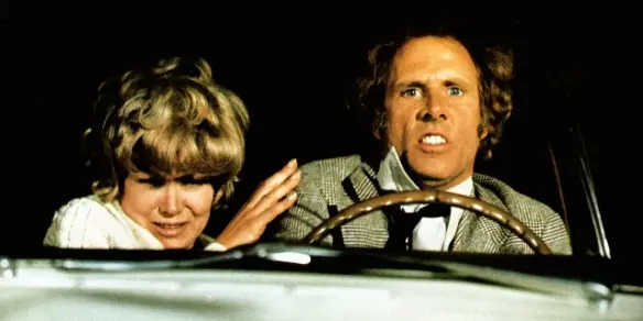 Bruce Dern and Barbara Parkins in car