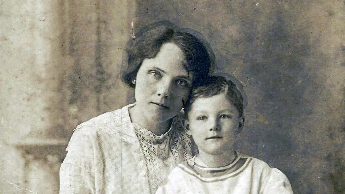 Three Terrifying, RealLife Examples of "Changelings" Wicked Horror